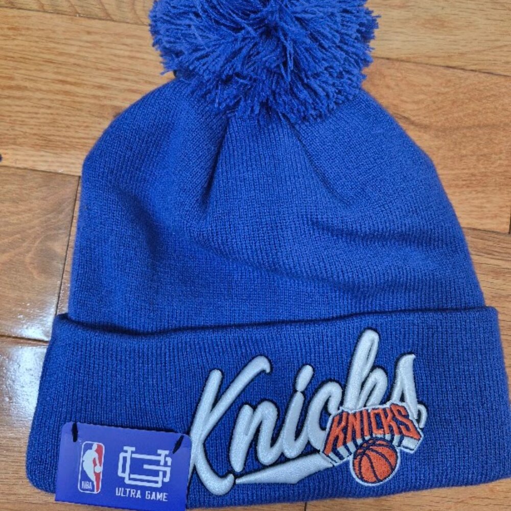 NBA‎ Ultra Game New York Knicks Winter Hat Full Swing Beannie Pom Pom Royal New